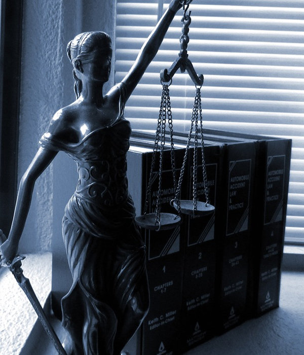 Real estate lawyer in winnipeg  | Law firm in winnipeg